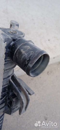 Радиатор охлаждения Renault Arkana diesel