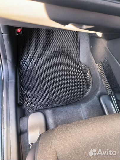 Коврики ева 3Д на Везел II черный+черный