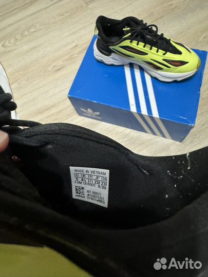 Кроссовки adidas