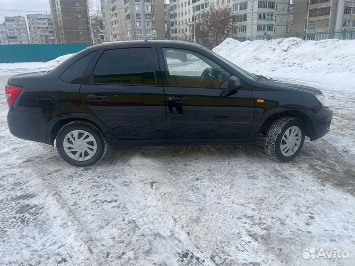 LADA Granta 1.6 МТ, 2012, 186 000 км