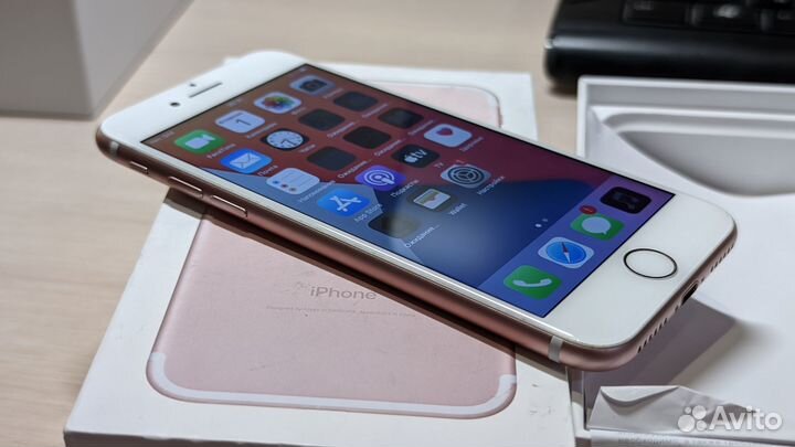 iPhone 7, 32 ГБ
