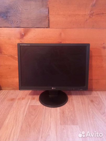 Монитор LG flatron W1942S