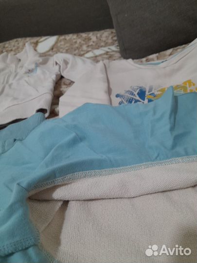 Много тёплых вещей для девочки