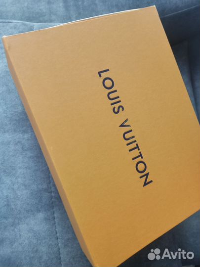Коробка от сумки Louise Vuitton c мешком пыльником