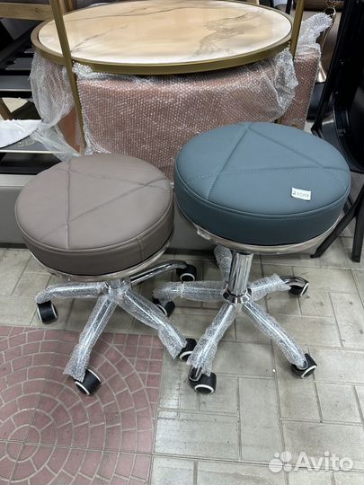 Стул для мастера/таблетка