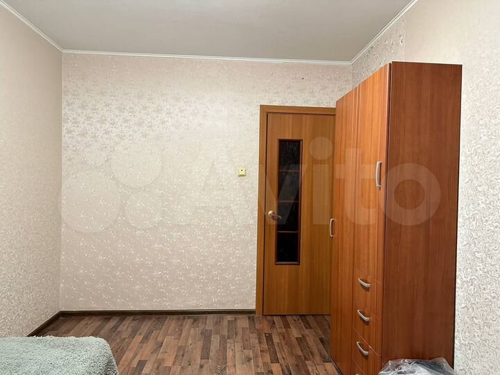 3-к. квартира, 84 м², 1/10 эт.