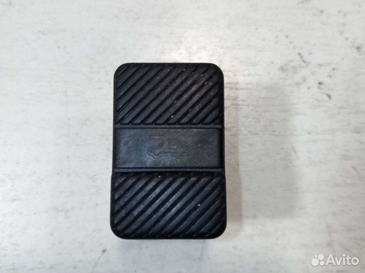 Кнопка люка Volkswagen Passat B3 1992