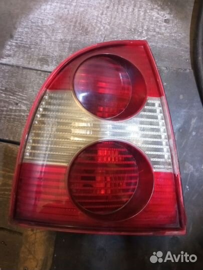 Задний фонарь Фольксваген Пассат б5