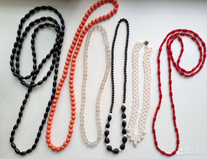 Бусы разные бижутерия