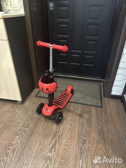 Самокат детский с сиденьем и ручкой