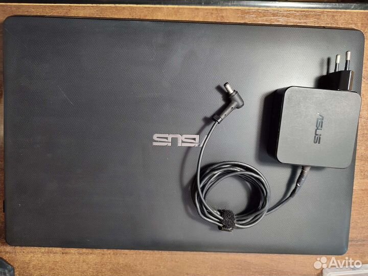 Asus X552CL Intel core i3-3217/GF710m/ ssd-512gb