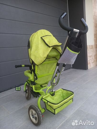 Трехколесный велосипед с родительской ручкой