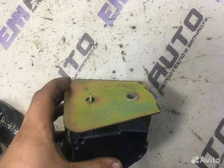 Ремень безопасности задний Форд Фокус 1 USA