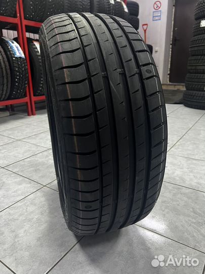 Triangle EffeXSport TH202 235/55 R20 105W