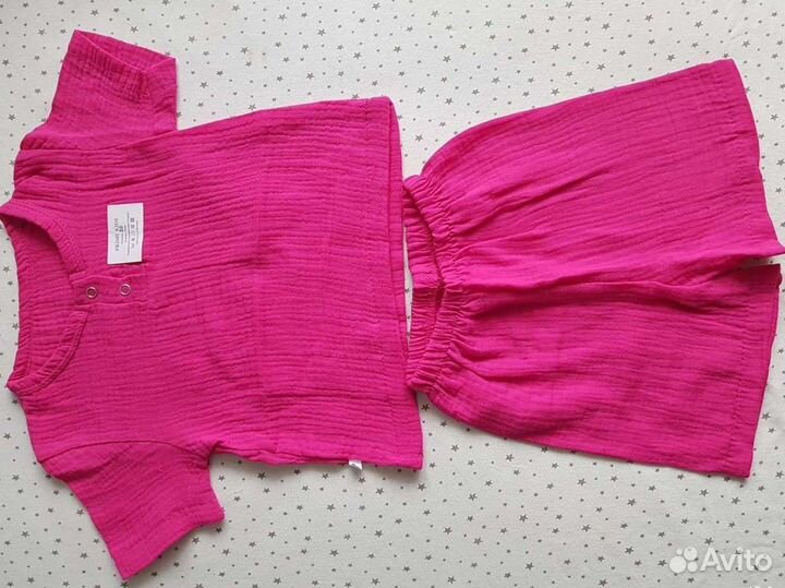 Костюм из муслина фуксия