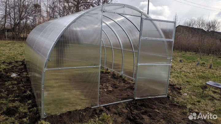 Теплица усиленная из поликарбоната