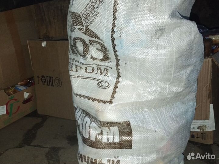 Хлеб на корм животным