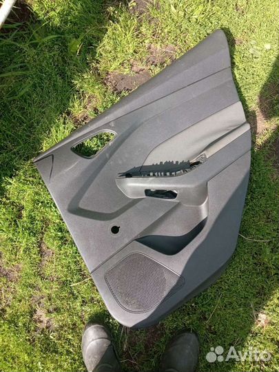 Правая задняя дверь на ford focus 3 универсал