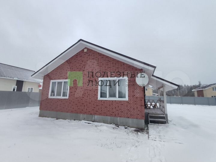 Коттедж 81 м² на участке 10 сот.