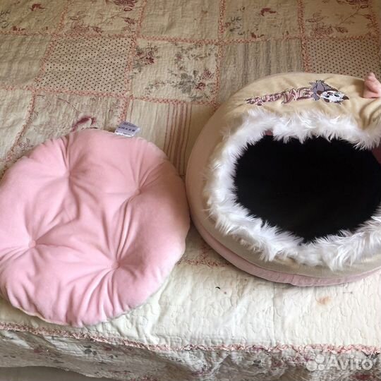 Лежанка для кошек