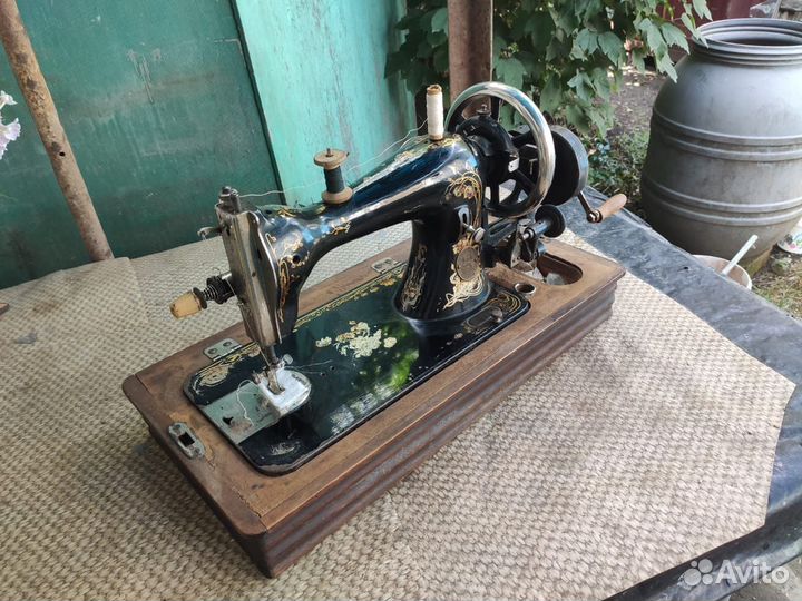 Швейная машинка Томпсон