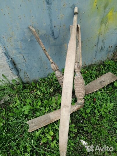 Прялки и коромысло