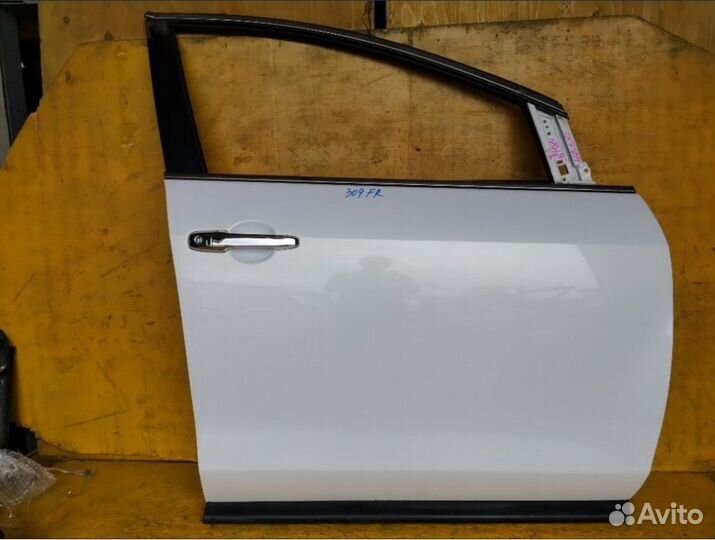 Дверь передняя правая Mazda CX-7