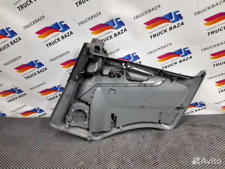 Обшивка двери левая