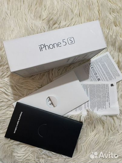 Коробка от iPhone