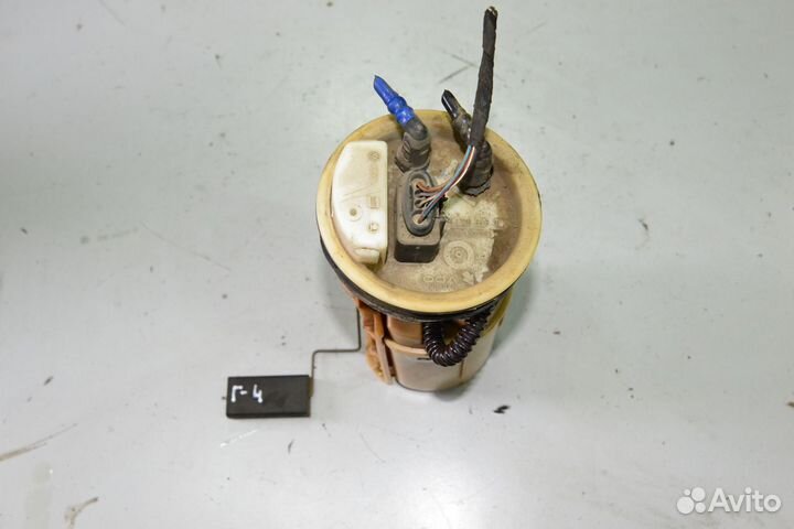 Топливный насос бензонасос VW Golf 4 2.0