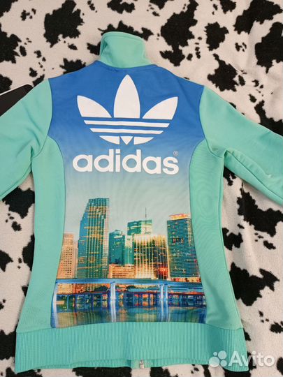 Толстовка Adidas оригинал 40 р