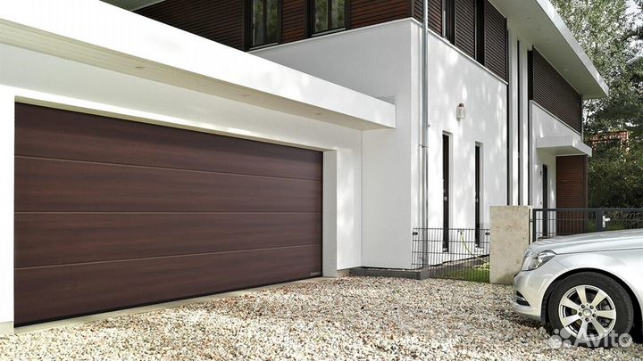 Секционные ворота для гаража