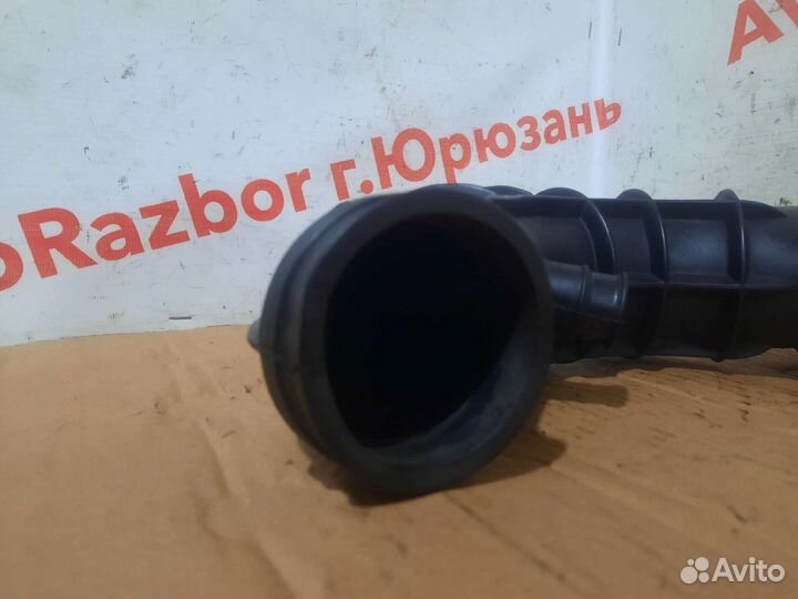 Патрубок воздушного фильтра LADA Kalina