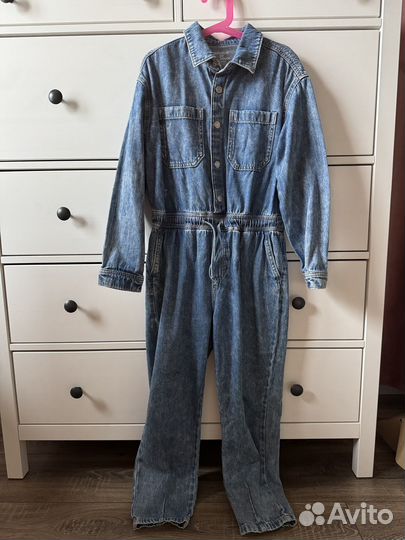 Комбинезон джинсовый