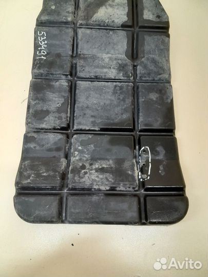 Пыльник двигателя боковой левый Hyundai Accent LC