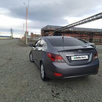 Hyundai Solaris 1.6 AT, 2011, 390 000 км, с пробегом, цена 850 000 руб.