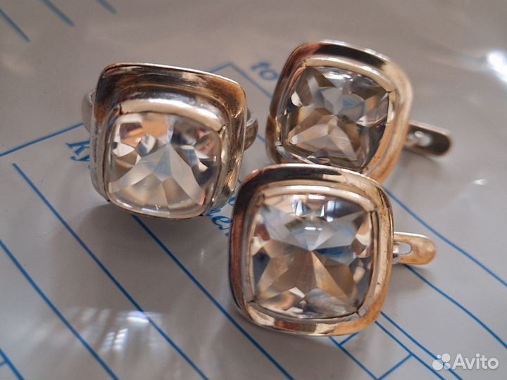 Серебряные серьги с горным хрусталем 925