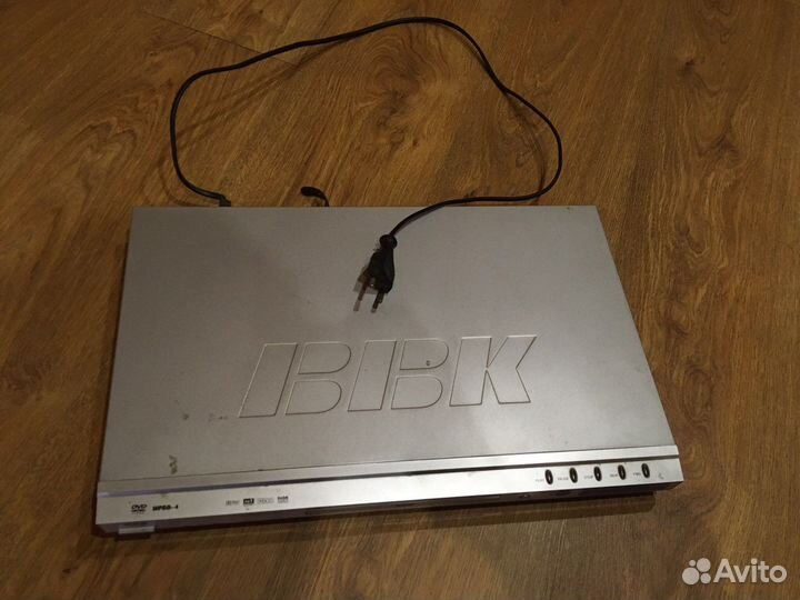 DVD плеер BBK