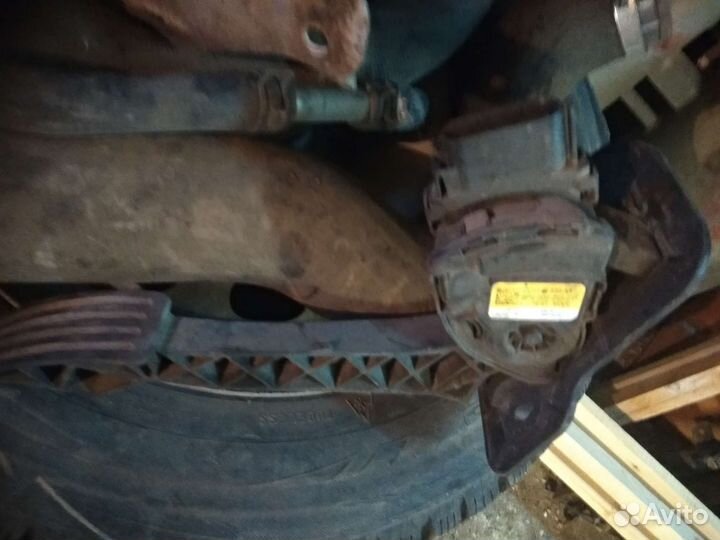 Педаль газа