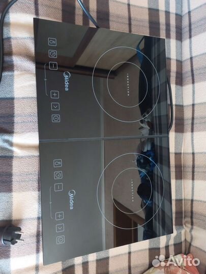 Индукционная плита 2 конфорки настольная