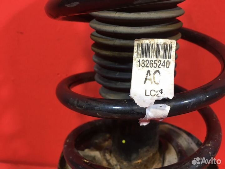 Стойка подвески передняя правая Chevrolet Orlando