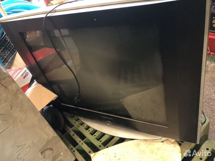 Телевизор samsung