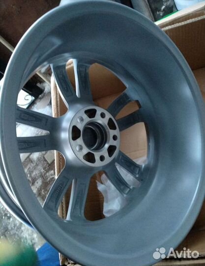 Литьё новое Dezent r-17 (5x112) 4 шт