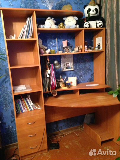 Стол компьютерный