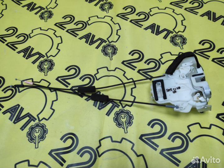 Замок двери задний правый Subaru Forester SH5