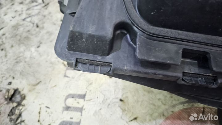 Корпус воздухозаборника Mercedes R230