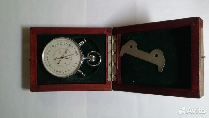 Трёхкнопочный сплит-секундомер. СССР