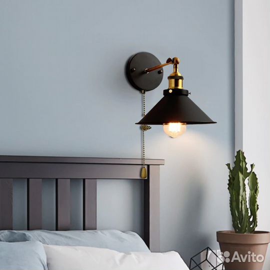 Лампа настенная