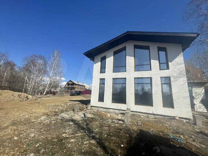 Дом 220 м² на участке 10 сот.