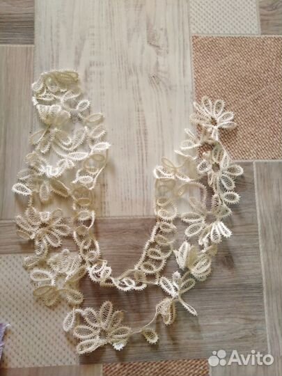 Кружевной воротник